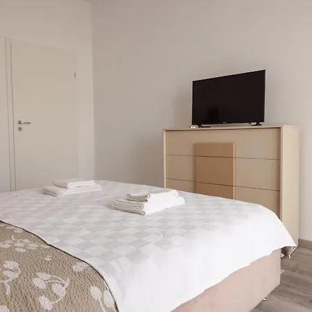 Apartment Rescossa *